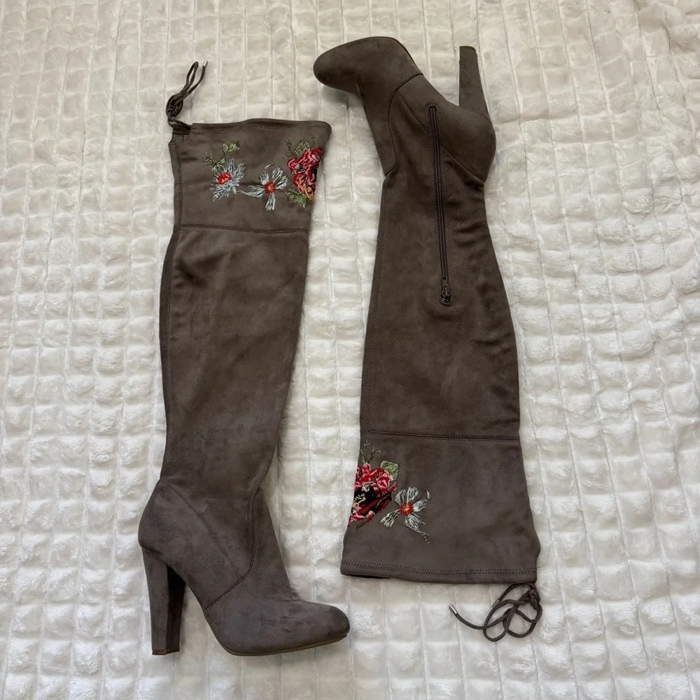 Zigi Soho 9 Bryna Faux Suede Over the‎ Knee Floral Embroidered Heel Boots Boho